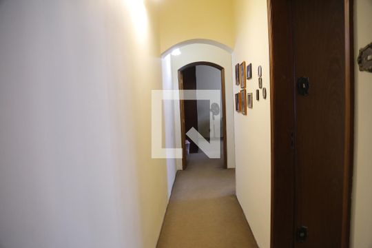Hall de casa para alugar com 4 quartos, 200m² em Vila Primavera, São Paulo