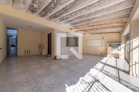 Garagem de casa à venda com 3 quartos, 145m² em Vila Cordeiro, São Paulo