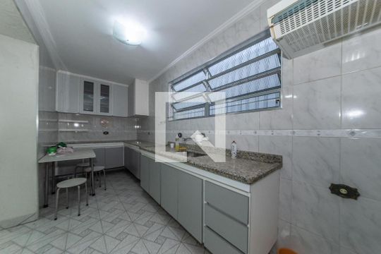 Cozinha de casa à venda com 3 quartos, 145m² em Vila Cordeiro, São Paulo