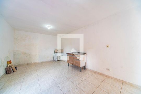 Cozinha e Área de Serviço de casa para alugar com 2 quartos, 49m² em Jardim Santo André, Santo André