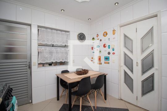 Cozinha de casa à venda com 3 quartos, 120m² em Parque São Domingos, São Paulo