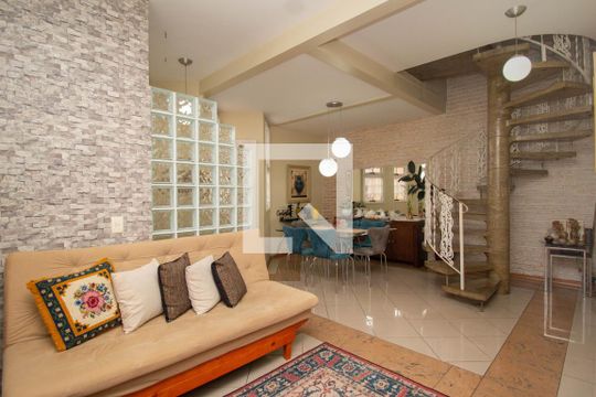 Casa à venda com 3 quartos, 120m² em Parque São Domingos, São Paulo