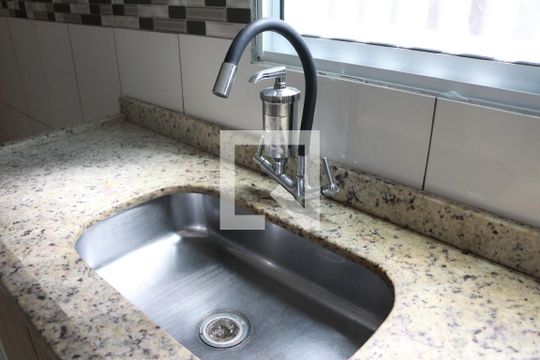 Sala/Cozinha de apartamento para alugar com 2 quartos, 35m² em Vila Moreira, São Paulo