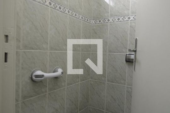 Lavabo de casa à venda com 3 quartos, 215m² em Cambuci, São Paulo
