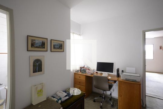 Corredor de casa à venda com 3 quartos, 215m² em Cambuci, São Paulo