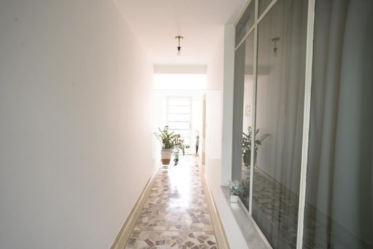 Corredor de Entrada de casa à venda com 3 quartos, 215m² em Cambuci, São Paulo