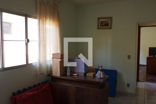 Edícula de casa à venda com 4 quartos, 303m² em Jardim Paulista I, Jundiaí