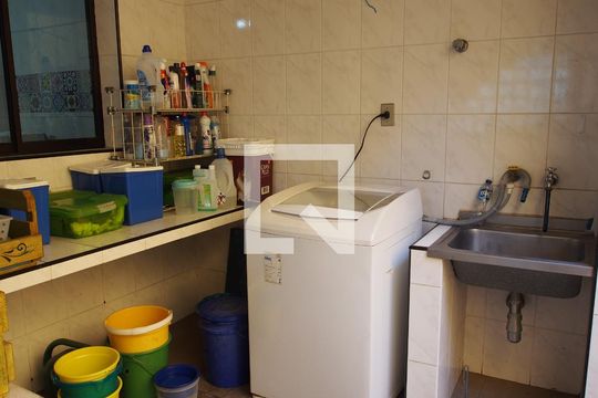 Lavanderia de casa à venda com 4 quartos, 303m² em Jardim Paulista I, Jundiaí