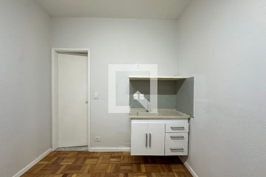 Cozinha de kitnet/studio para alugar com 1 quarto, 26m² em Perdizes, São Paulo