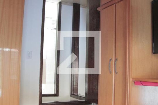 Quarto 1 - Armários de apartamento à venda com 2 quartos, 63m² em Partenon, Porto Alegre