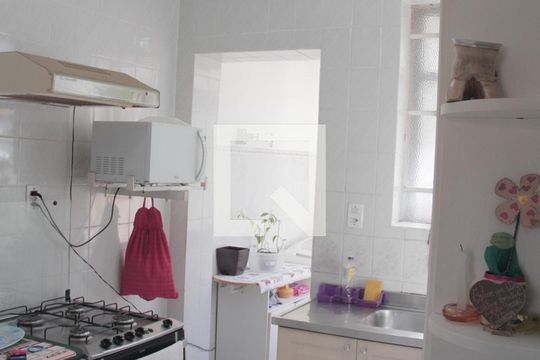 Cozinha de apartamento à venda com 2 quartos, 63m² em Partenon, Porto Alegre