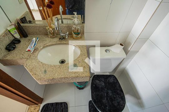 Lavabo de casa à venda com 2 quartos, 70m² em Canaã, Belo Horizonte