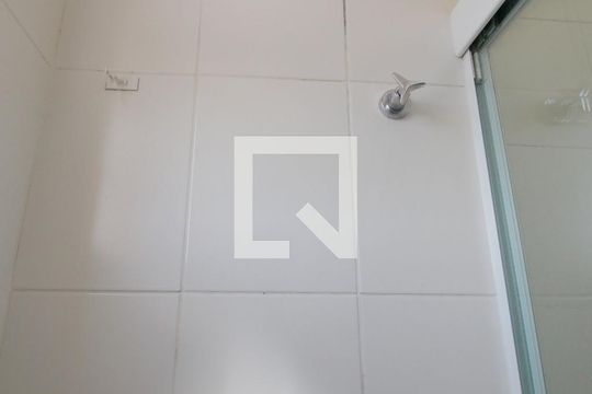 Banheiro de apartamento para alugar com 2 quartos, 48m² em Wanel Ville, Sorocaba