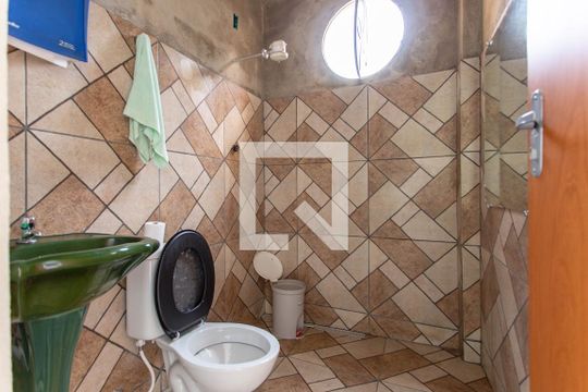 Banheiro do terraço  de casa à venda com 3 quartos, 300m² em Céu Azul, Belo Horizonte