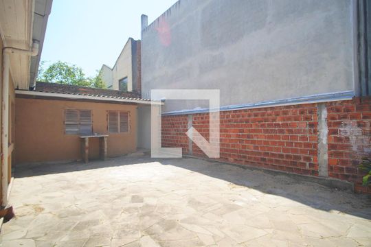 Quintal de casa para alugar com 3 quartos, 190m² em Fião, São Leopoldo