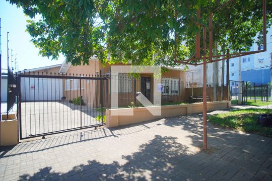 Fachada de casa para alugar com 3 quartos, 190m² em Fião, São Leopoldo