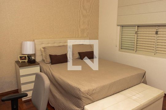 Quarto 1 de casa à venda com 2 quartos, 250m² em Jardim Ernestina, São Paulo