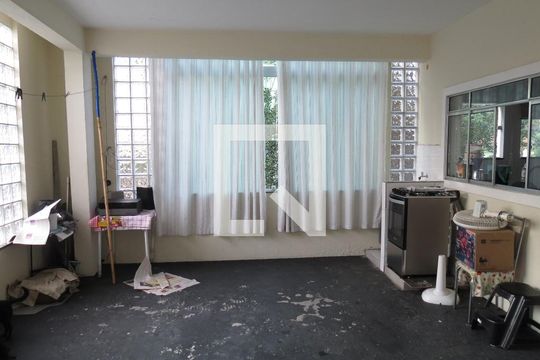 Garagem de casa à venda com 2 quartos, 127m² em Freguesia do Ó, São Paulo