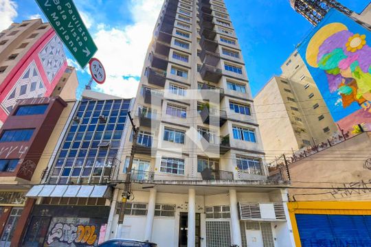 Fachada de apartamento para alugar com 1 quarto, 77m² em Cerqueira César, São Paulo