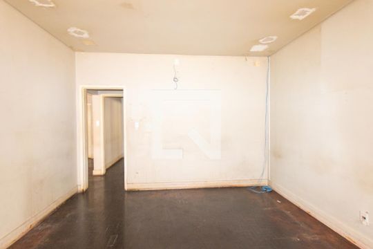 Quarto 1 de casa para alugar com 2 quartos, 350m² em Centro, Curitiba