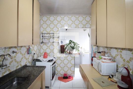Cozinha e Área de Serviço de apartamento à venda com 2 quartos, 58m² em Jardim Popular, São Paulo