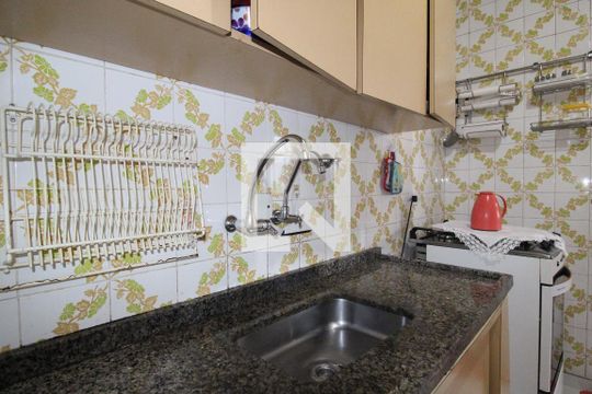 Cozinha e Área de Serviço de apartamento à venda com 2 quartos, 58m² em Jardim Popular, São Paulo