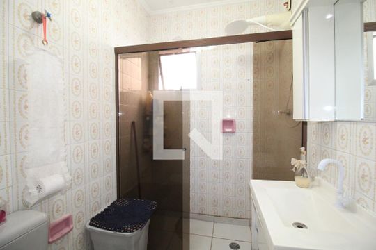 Banheiro de apartamento à venda com 2 quartos, 58m² em Jardim Popular, São Paulo
