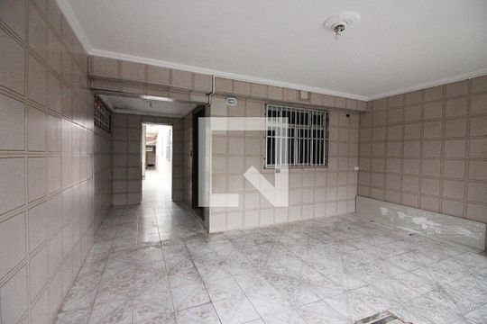 Garagem de casa para alugar com 3 quartos, 90m² em Alves Dias, São Bernardo do Campo