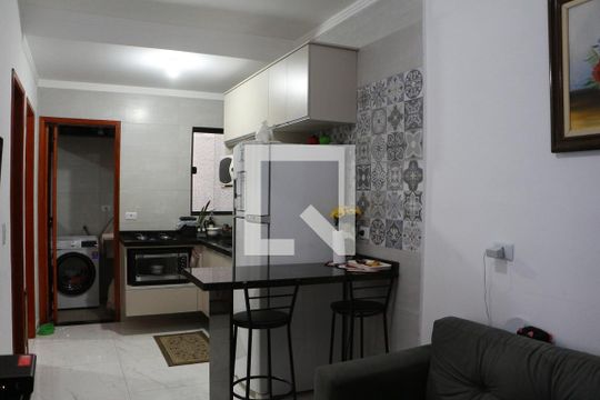 Sala/Cozinha de apartamento à venda com 2 quartos, 38m² em Vila Santa Isabel, São Paulo