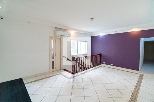 Sala de casa à venda com 3 quartos, 242m² em Parque Imperial, São Paulo