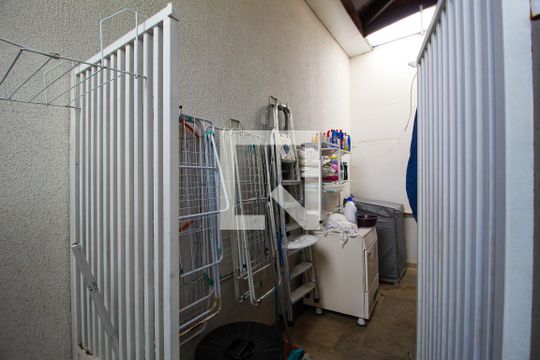 Área de Serviço de casa para alugar com 3 quartos, 560m² em Parque Campolim, Sorocaba