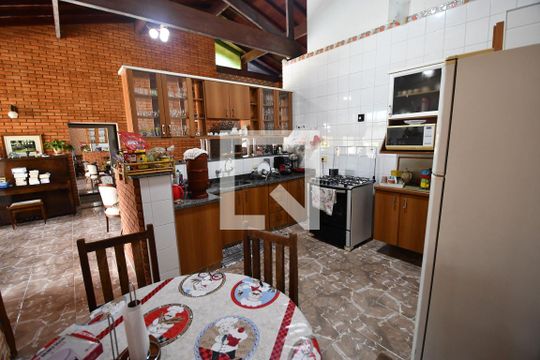 Cozinha de casa à venda com 6 quartos, 2520m² em Chácara Santa Margarida, Campinas