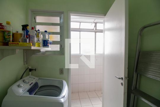 Quarto de Serviço de apartamento para alugar com 2 quartos, 70m² em Campo Belo, São Paulo
