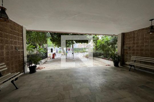 Entrada  de apartamento para alugar com 2 quartos, 79m² em Freguesia (jacarepaguá), Rio de Janeiro