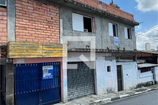 Fachada de casa à venda com 3 quartos, 140m² em Vila Porto, Barueri