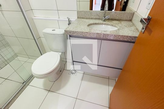 Suite de apartamento à venda com 2 quartos, 62m² em Setor Faicalville, Goiânia