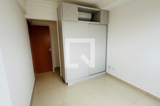 Suite de apartamento à venda com 2 quartos, 62m² em Setor Faicalville, Goiânia