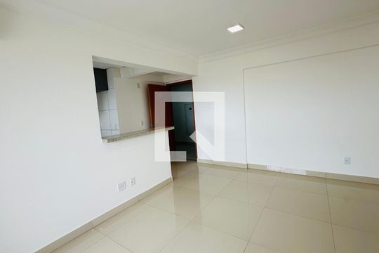 Sala de apartamento à venda com 2 quartos, 62m² em Setor Faicalville, Goiânia