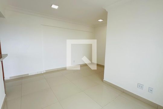 Sala de apartamento à venda com 2 quartos, 62m² em Setor Faicalville, Goiânia
