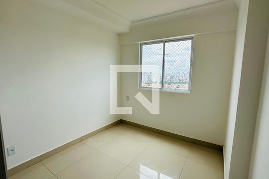Suite de apartamento à venda com 2 quartos, 62m² em Setor Faicalville, Goiânia