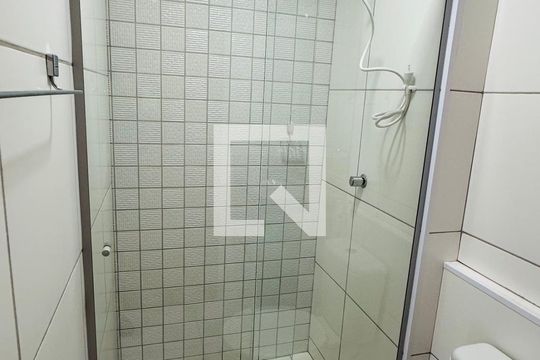 Suite de apartamento à venda com 2 quartos, 62m² em Setor Faicalville, Goiânia
