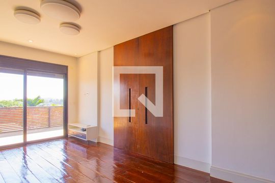 Suíte 1 de casa de condomínio à venda com 3 quartos, 580m² em Medeiros, Jundiaí