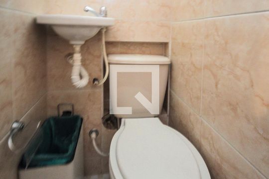 Lavabo de casa à venda com 3 quartos, 230m² em Vila União (zona Leste), São Paulo