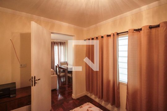 Quarto de casa à venda com 3 quartos, 230m² em Vila União (zona Leste), São Paulo