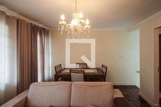 Sala de casa à venda com 3 quartos, 230m² em Vila União (zona Leste), São Paulo