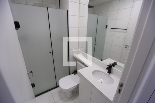 Banheiro de apartamento para alugar com 2 quartos, 40m² em Vila Andrade, São Paulo