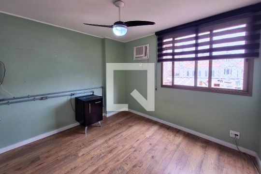 Quarto 1 de apartamento para alugar com 2 quartos, 82m² em Santa Rosa, Niterói