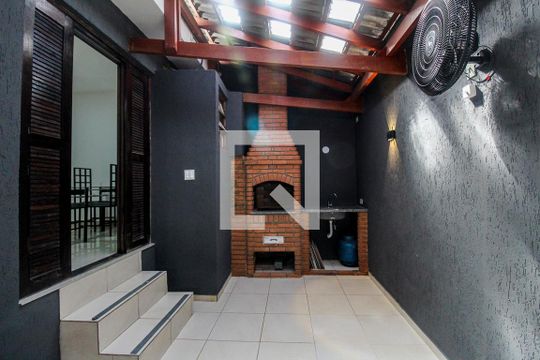 Churrasqueira de casa à venda com 3 quartos, 130m² em Chácara Mafalda, São Paulo