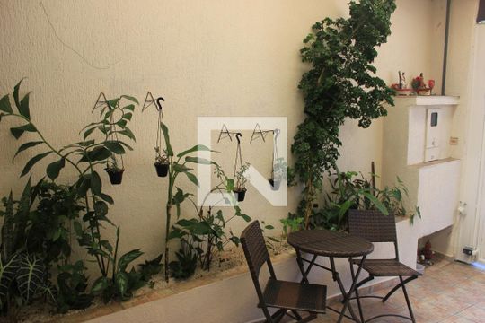 Garagem de casa à venda com 2 quartos, 200m² em Jardim Nova Taboão, Guarulhos