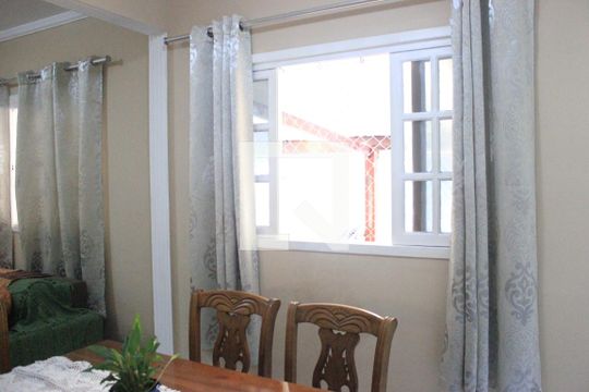 Sala de casa à venda com 2 quartos, 200m² em Jardim Nova Taboão, Guarulhos
